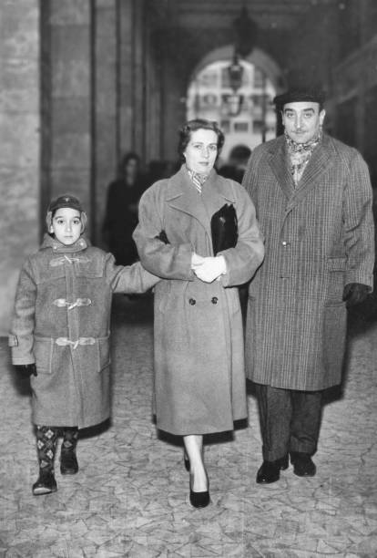 istock Family walking in a street. 2025797957