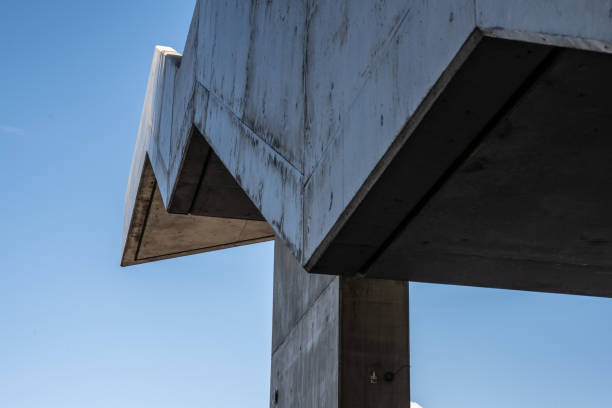 Construction material