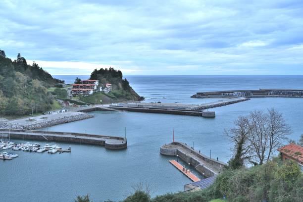 Mutricu, is an ancient town in the Gipzcua province of the Basque Autonomous Region in northern Spain, it is close to the Atlantic Ocean, the house architecture is very distinctive, Mainly based on the trend of the mountains, red roof, looks like a beautiful oil painting.