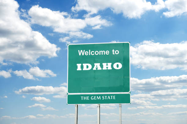 istock Idaho  welcome road sign 2027151241