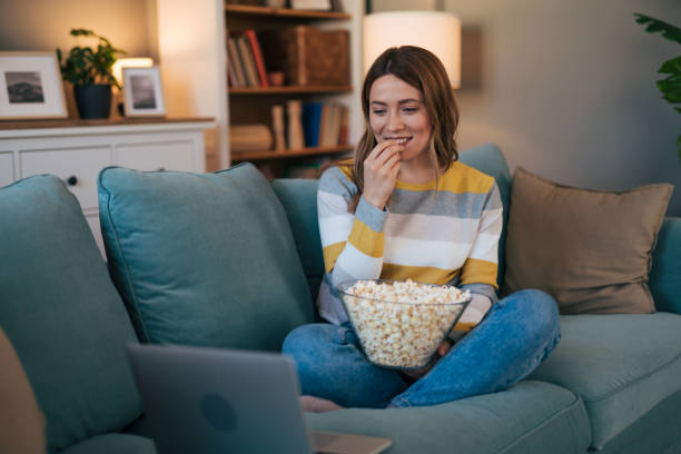 istock Popcorn, movies and joy 2028003893