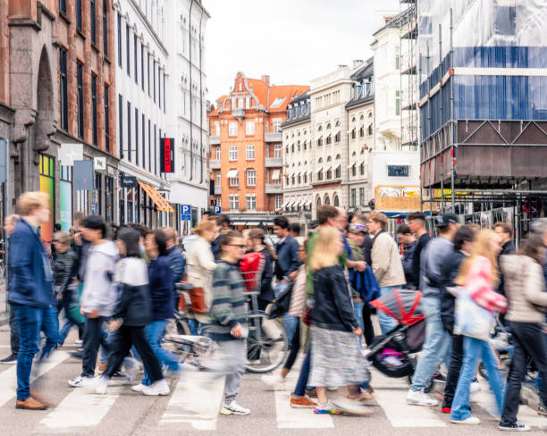 Crowds crossing the street