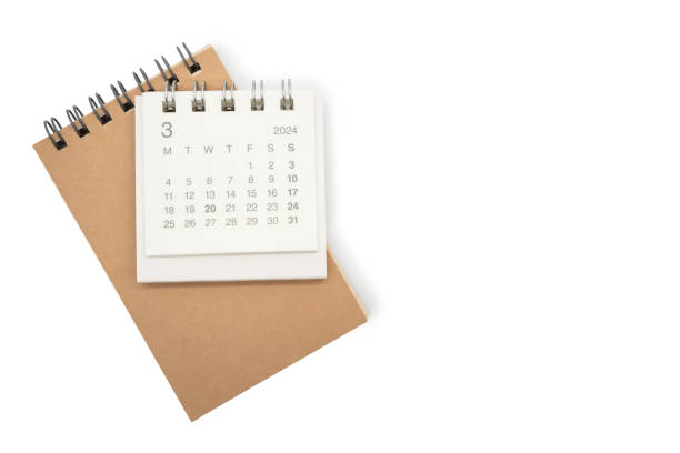 istock Simple desk calendar for MARCH 2024 and blank memo isolated on white background. 2029371505