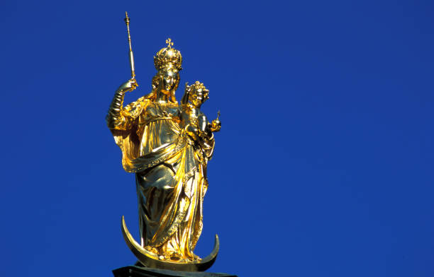 Marienstatue, Marienplatz, Munich, Bavaria, Germany