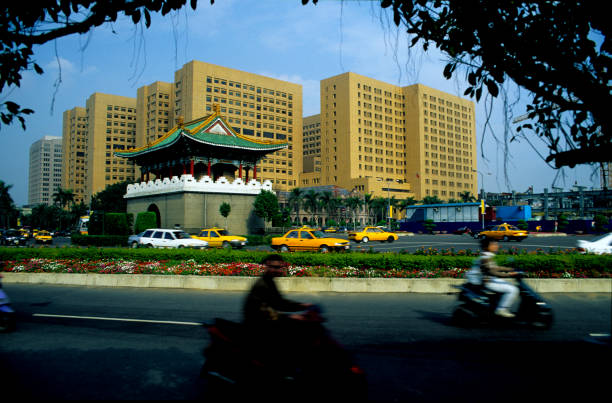 istock Taipei, Taiwan 1995 2030305376