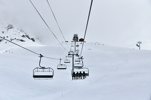 ski lift on a sunny day/file_thumbview_approve.php?size=2&id=19503301