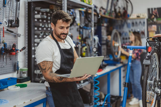 istock Looking for spare parts 2030918057