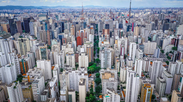 istock Paulista Avenue 2031693863