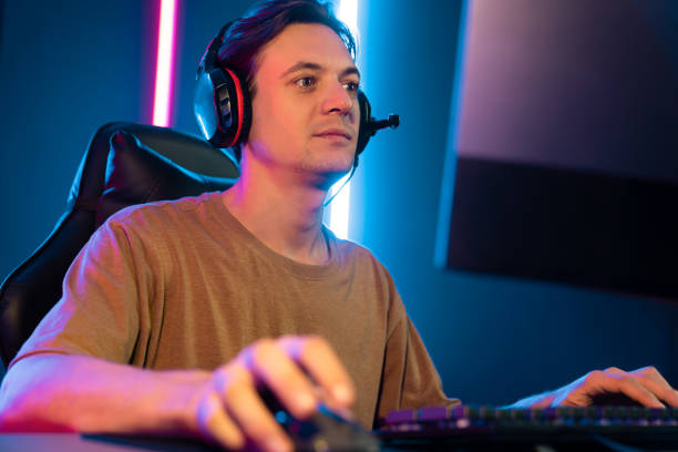 istock Host channel of smart streamer playing online game to be winner. Pecuniary. 2031710332