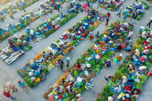 istock Vi Thanh squatting market, Vietnam 2032803447