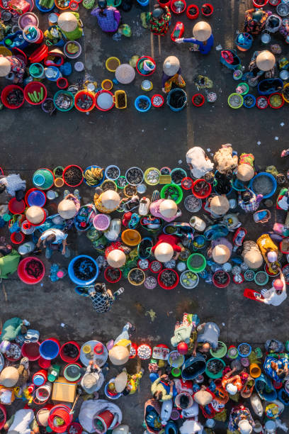 istock Vi Thanh squatting market, Vietnam 2032803511