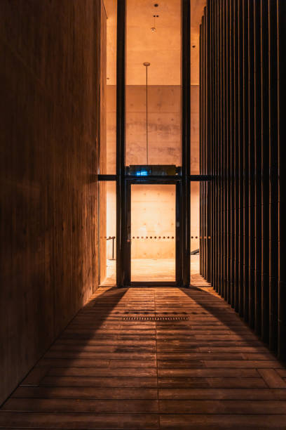 istock Entrance hall and empty floor 2033068847