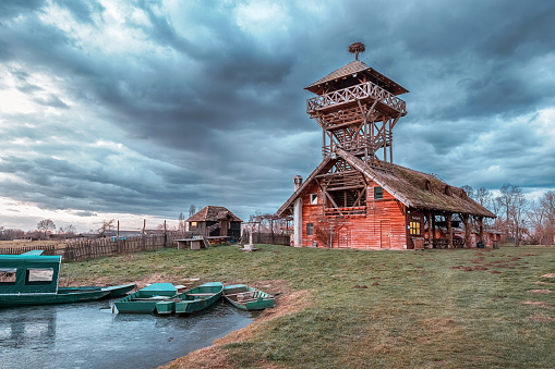 18 January 2024, Nature reserve Zasavica, Serbia: A wooden tower provides an elevated vantage point for birdwatching enthusiasts to observe wildlife in their natural habitat.