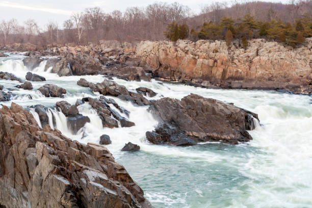 istock Whitewater rapids on the Potomac River at Great Falls Park, VA 2033591912