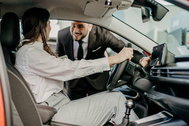 istock Engaging in automotive dialogue 2033889447