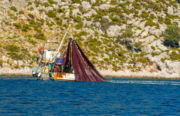 Fishermen working on the fishing boat