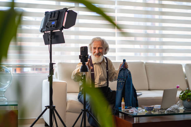 istock Vlogging of elderly people 2035312081