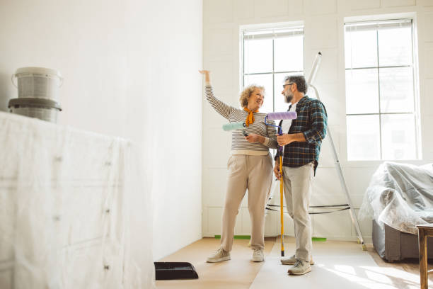 istock Couple remodeling their home 2035963793