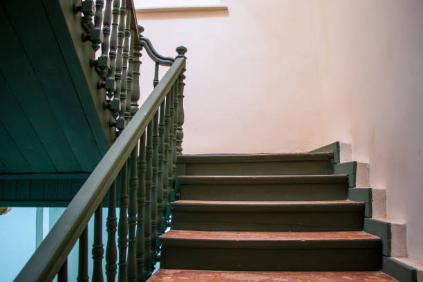 istock Old towns house stairs 2037246213