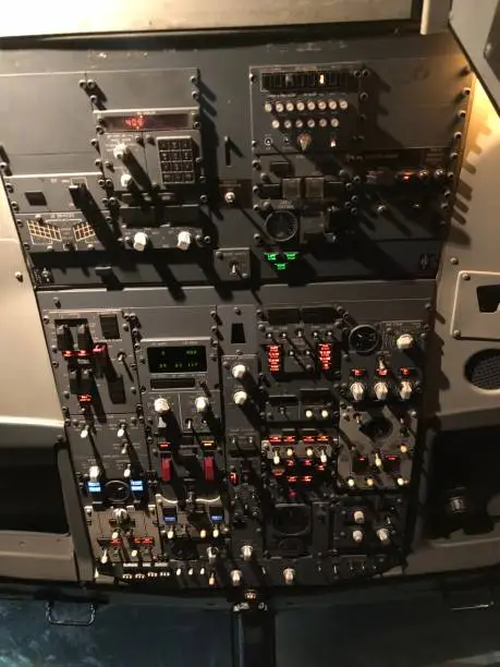 OVERHEAD PANEL COCKPIT BOEING 737-800