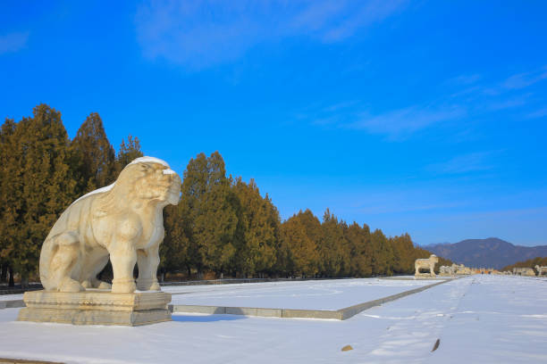 istock Chinese traditional style of architecture 2039675323