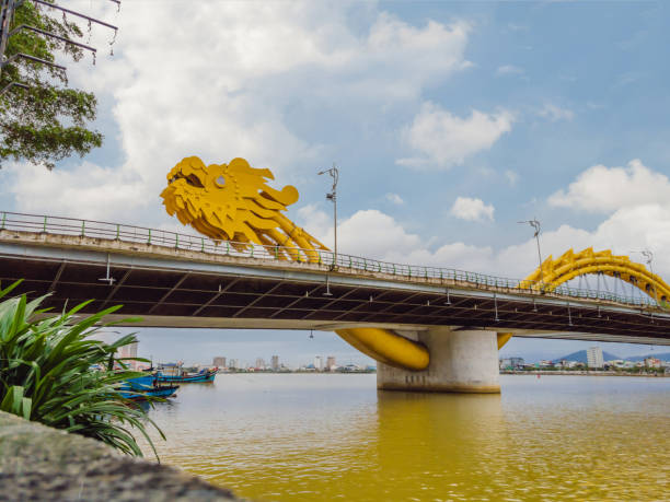 istock Dragon River Bridge, Rong Bridge in Da Nang, Vietnam 2040229317