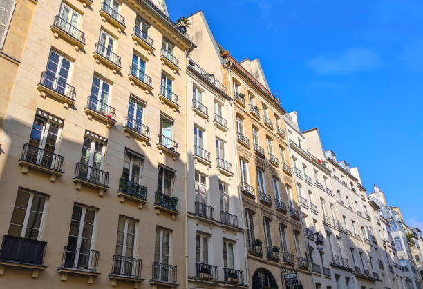 istock Paris, Architecture, Buildings, 1st arrondissement 2040382089