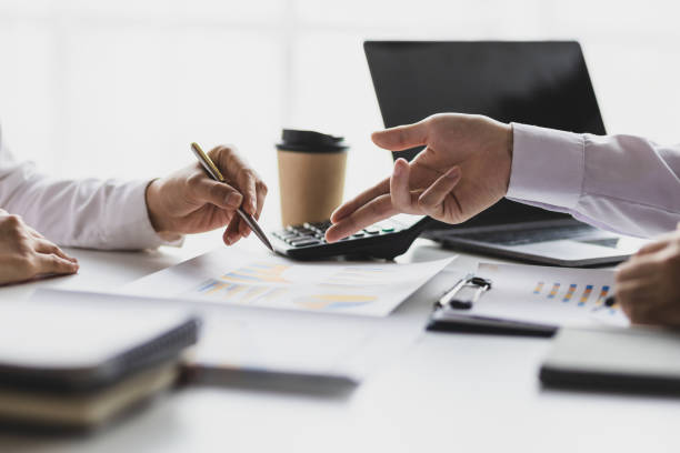 istock Strategic Analysis and Business Planning Discussion 2040528297