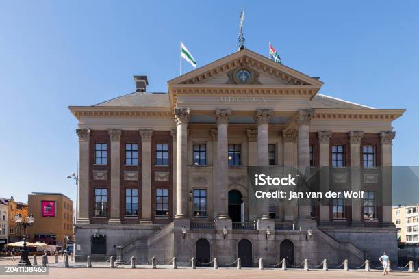 Town Hall On The Grote Markt Of The City Of Groningen Stockfoto en meer beelden van Antiek - Toestand