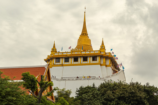 Golden Mountain Majesty: Saket Temple, Bangkok - A Breathtaking View from the Metal Castle