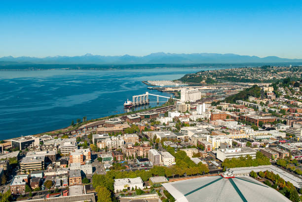 Seattle skyline view near the bay
