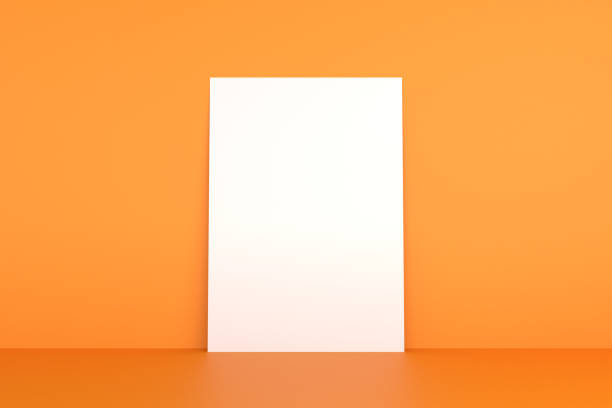 オレンジ色の背景に空のページのモックアップ