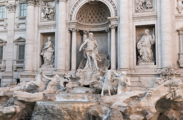 이탈리아 라치오 주 로마에 있는 트레비 분수(fontana di trevi)의 아름다운 "관점". - italy rome neptune roman mythology 뉴스 사진 이미지