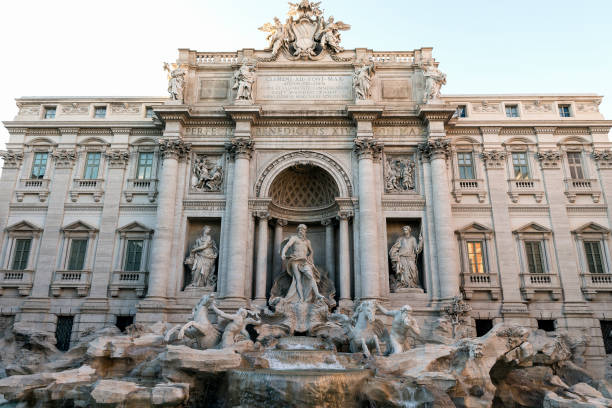 이탈리아 라치오 주 로마에 있는 트레비 분수(fontana di trevi)의 아름다운 "관점". - italy rome neptune roman mythology 뉴스 사진 이미지