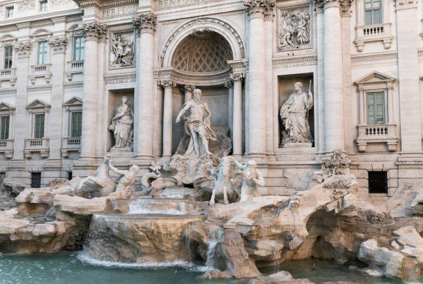 이탈리아 라치오 주 로마에 있는 트레비 분수(fontana di trevi)의 아름다운 "관점". - italy rome neptune roman mythology 뉴스 사진 이미지