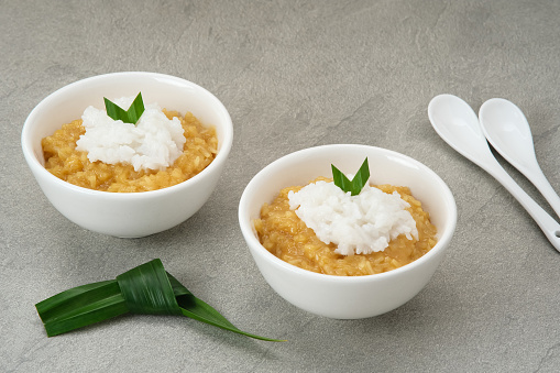 Creamy rice pudding with cinnamon