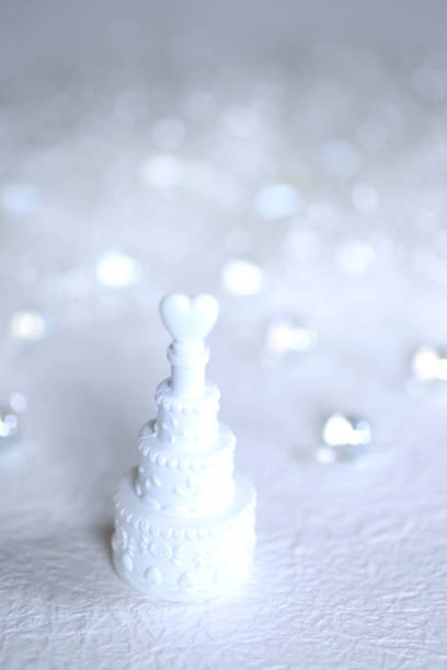 Wedding cake shaped accessories, Bridal