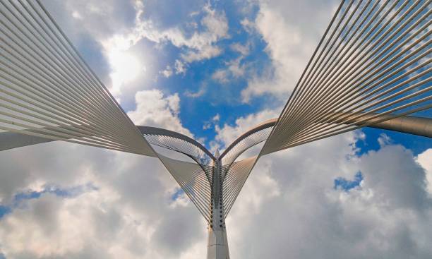 istock Wawasan Bridge Putrajaya Malaysia 2044948392