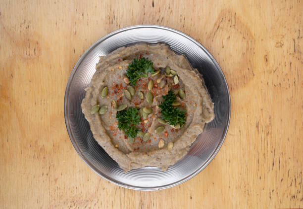 top view of baba ganoush dish - eggplant dip baba ghanoush middle eastern cuisine imagens e fotografias de stock