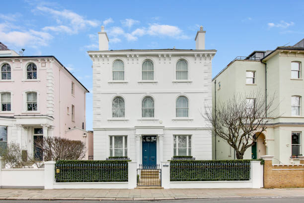 istock London white house 2046087291