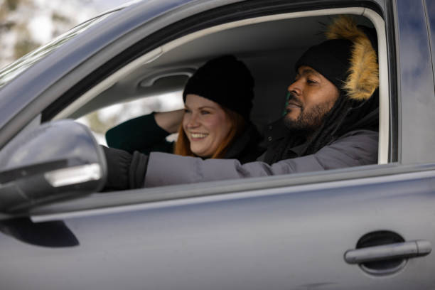 istock Winter Couple Road Trip 2046746433