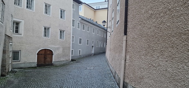 a small alley in the German city of Freiburg