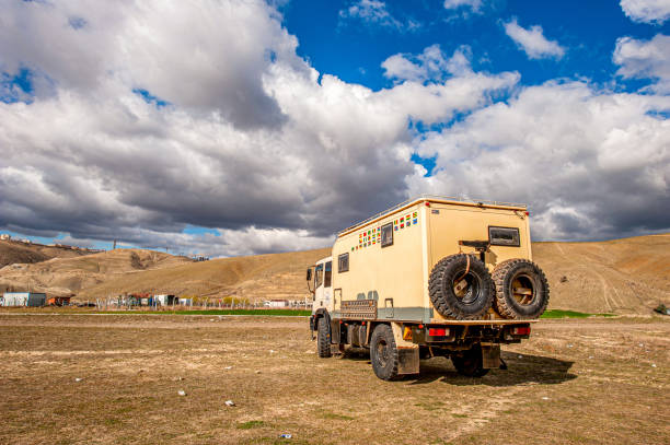 4x4 Caravan truck