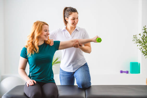 272,900+ Physiotherapy Stock Photos, Pictures & Royalty-Free ...