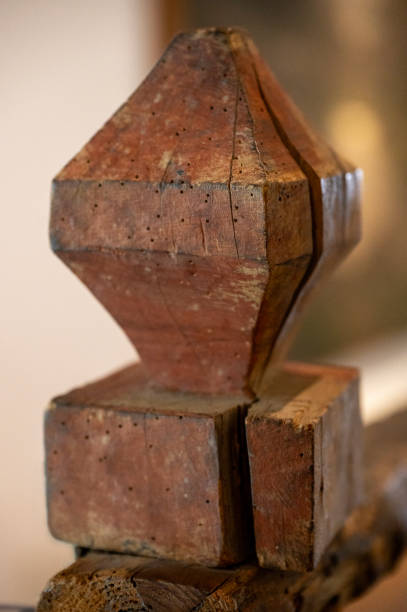 Pomello di una ringhiera in Legno  del XVIII secolo