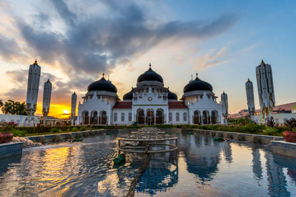 istock sunset at the Baiturrahman Grand Mosque, Aceh 2049545241
