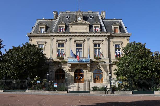istock Nogent sur Marne - City hall 2049765925