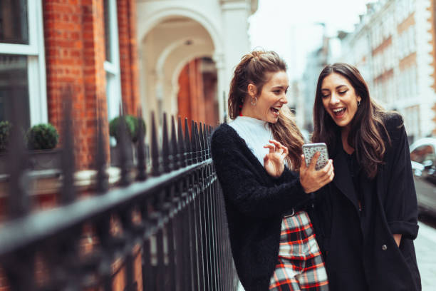 istock Fancy women in London 2050013504