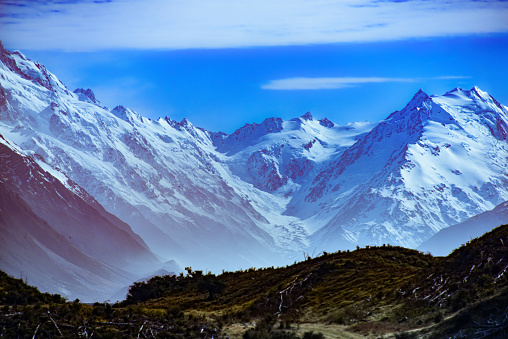 Mount Cook is the highest mountain sits in the Southern Alps in New Zealand, encompassing 23 peaks over 3000 metres high.