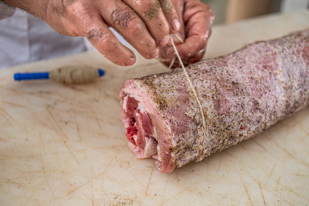 Tie the pork sausages